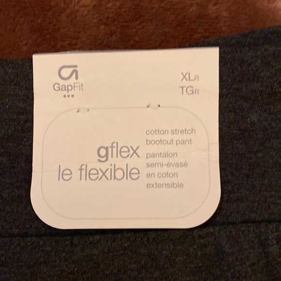 NWT Gap Bootcut Pant! - Picture 2 of 2